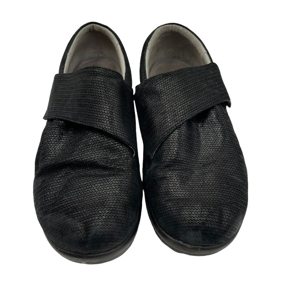 ALEGRIA Qin Bob and Weave Shoe